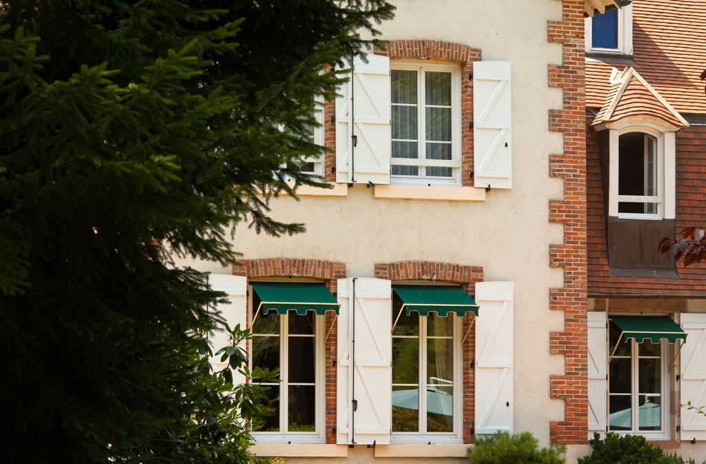 Le Troncais Hotel Saint-Bonnet-Tronçais Exterior photo